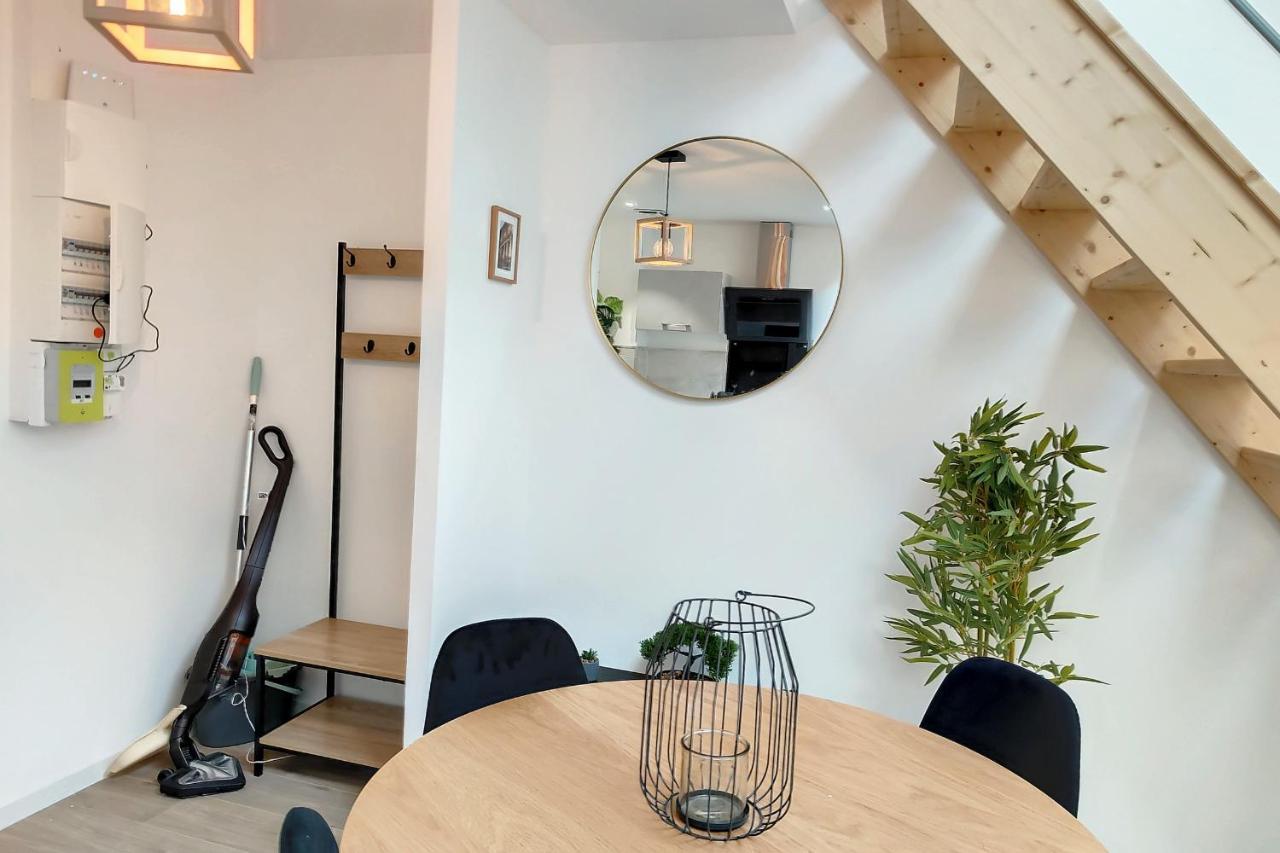 Sublime Appart Renove Duplex Centre Ville 4Pers Wifi Saint-Quentin  Exterior photo